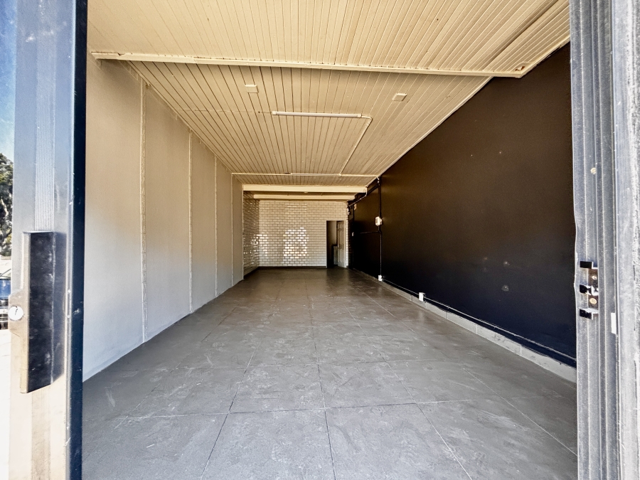 To Let commercial Property for Rent in De Kuilen Western Cape